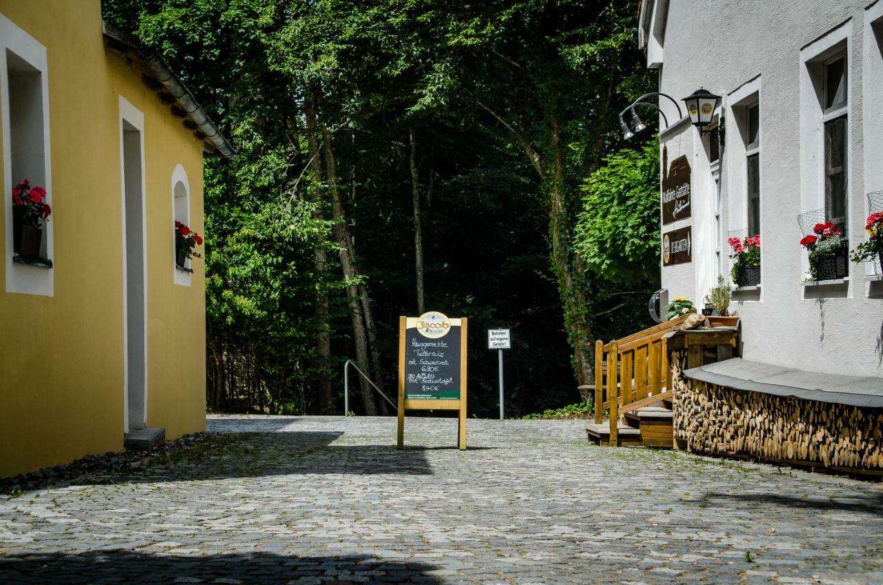 Wallfahrts-Gaststaette Heilbruennl Roding Buitenkant foto
