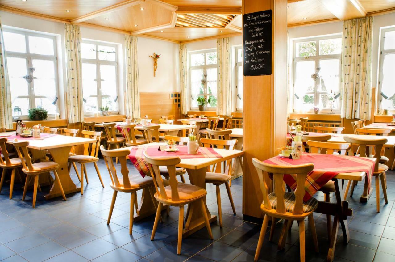 Wallfahrts-Gaststaette Heilbruennl Roding Buitenkant foto